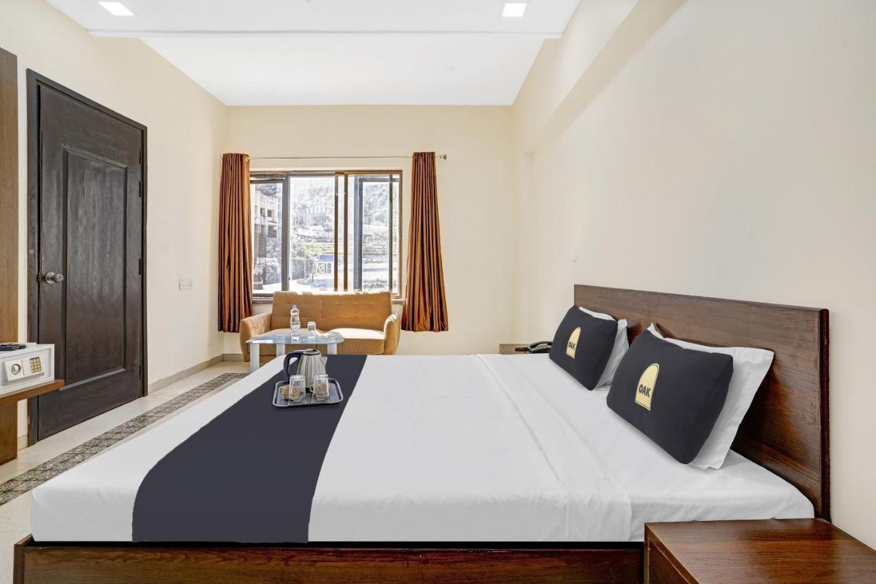 Townhouse Oak Hotel Rama Nashik Exterior foto